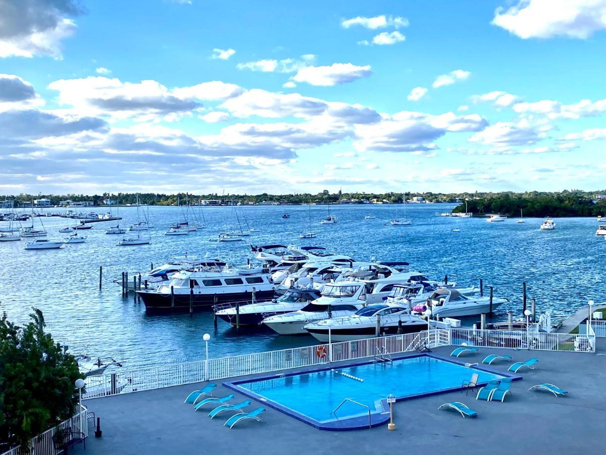 Modern Waterfront Apartment With Miami Skyline View, Free Parking 5 Mins Drive To Майами-Бич Экстерьер фото