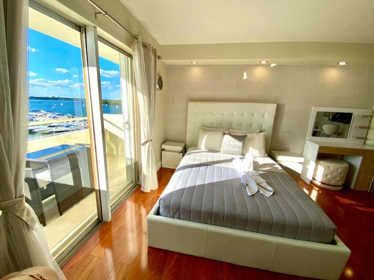 Modern Waterfront Apartment With Miami Skyline View, Free Parking 5 Mins Drive To Майами-Бич Экстерьер фото