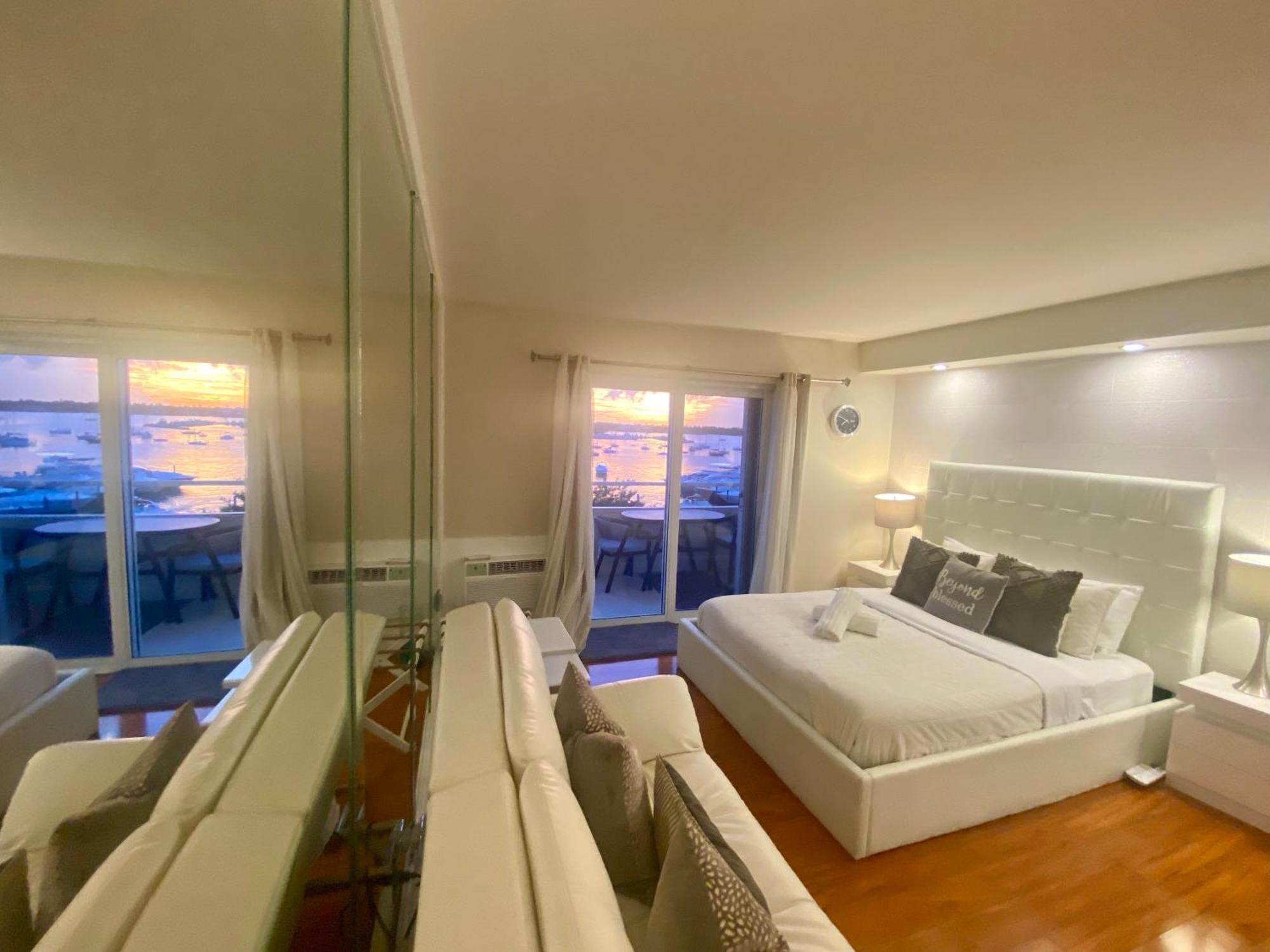 Modern Waterfront Apartment With Miami Skyline View, Free Parking 5 Mins Drive To Майами-Бич Экстерьер фото